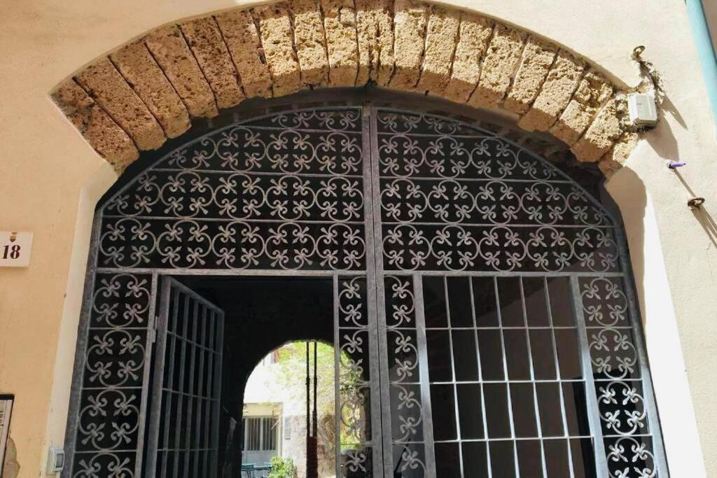Wonderful Apartment In Old Αλγκέρο Εξωτερικό φωτογραφία